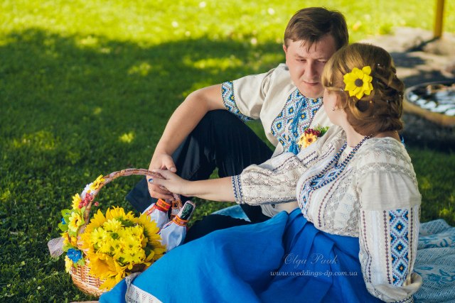 Шпилька в волосы подсолнух из полимерной глины